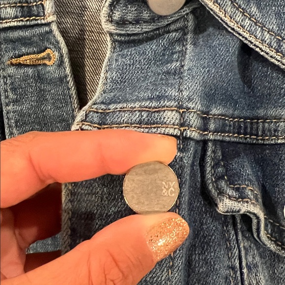 Women’s  Distressed Blue Jean Jacket - Picture 4 of 4